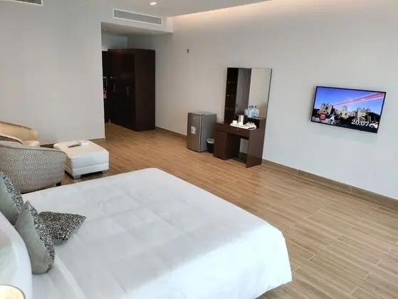 Deluxe Stüdyo, 1 Büyük (Queen) Boy Yatak, Şehir Manzaralı