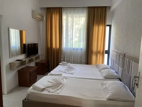 Deluxe Üç Kişilik Oda