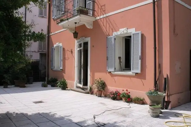 Ev, 3 Yatak Odası, Sigara İçilebilir, Balkon