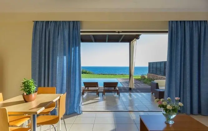 Classic Villa, 1 Yatak Odası, Kişiye Özel Havuzlu, Deniz Manzaralı