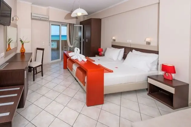 Panoramic Tek Büyük veya İki Ayrı Yataklı Oda