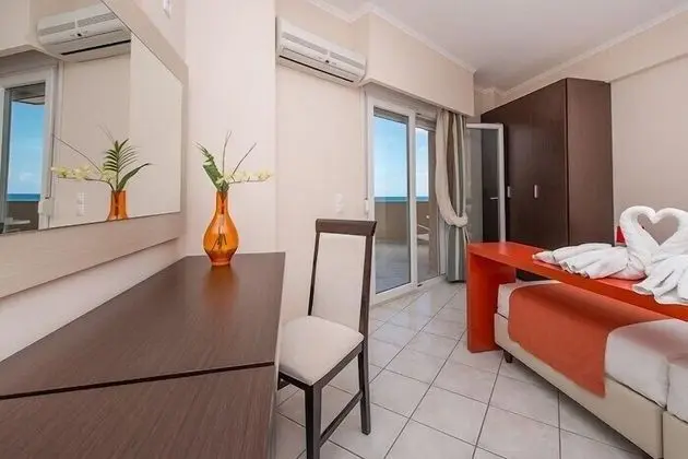 Panoramic Tek Büyük veya İki Ayrı Yataklı Oda
