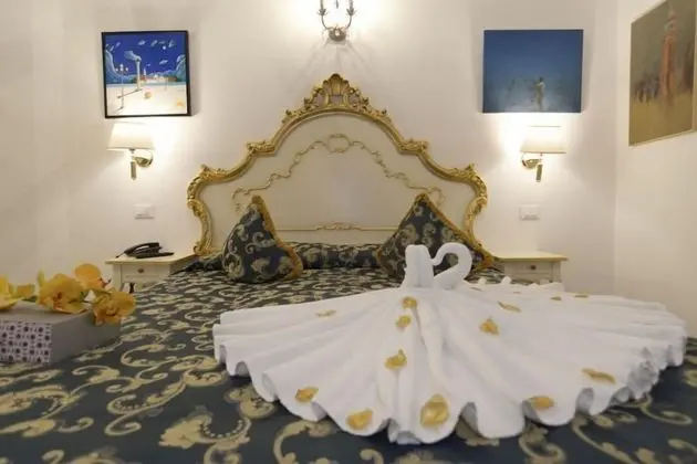 Standard Tek Büyük veya İki Ayrı Yataklı Oda