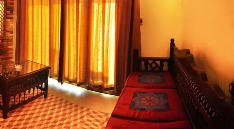 Royal Tek Büyük Yataklı Oda, Balkon, Plaj Manzaralı