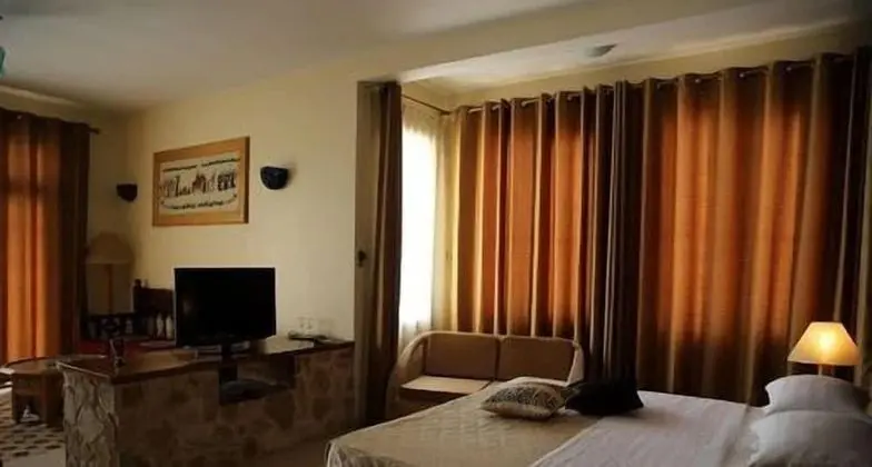 Royal Tek Büyük Yataklı Oda, Balkon, Plaj Manzaralı