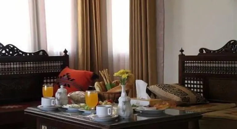 Royal Tek Büyük Yataklı Oda, Balkon, Plaj Manzaralı
