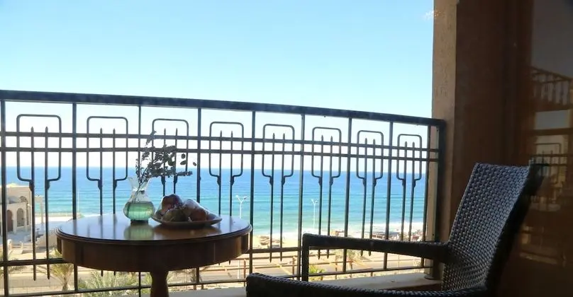 Royal Tek Büyük Yataklı Oda, Balkon, Plaj Manzaralı