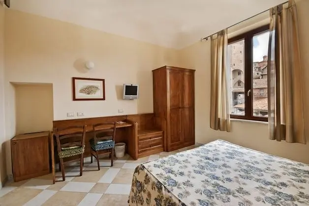 Standard Tek Büyük veya İki Ayrı Yataklı Oda, Şehir Manzaralı