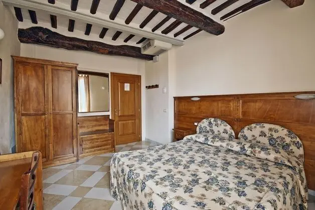 Tek Büyük veya İki Ayrı Yataklı Oda, Şehir Manzaralı (Private External Bathroom)