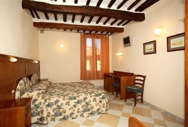 Tek Büyük veya İki Ayrı Yataklı Oda, Şehir Manzaralı (Private External Bathroom)