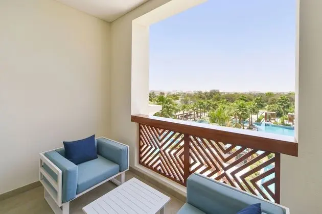 Grand Oda, 1 En Büyük (King) Boy Yatak, Balkon, Havuz Manzaralı