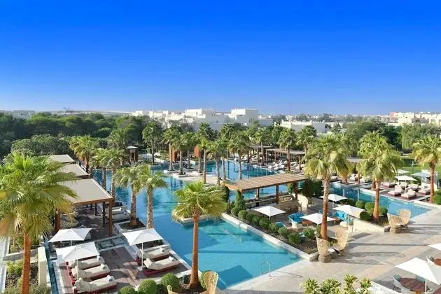 Grand Oda, 1 En Büyük (King) Boy Yatak, Balkon, Havuz Manzaralı