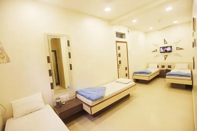 Deluxe Dört Kişilik Oda, Birden Çok Yatak, Özel Banyo, Şehir Manzaralı
