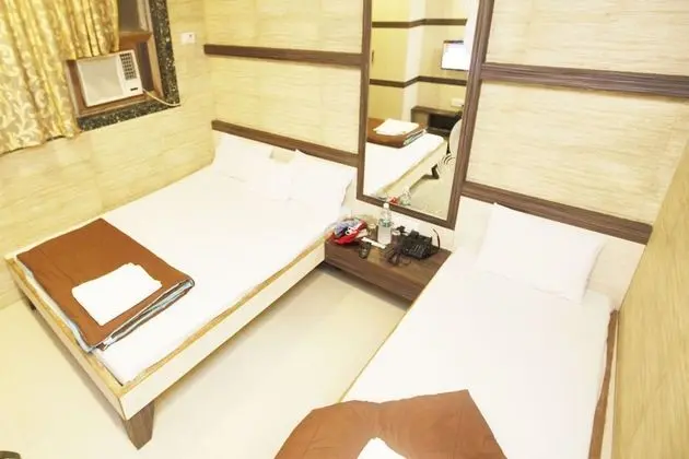 Deluxe Üç Kişilik Oda