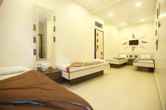 Deluxe Üç Kişilik Oda