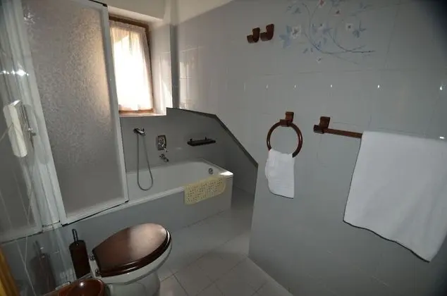 Standard Üç Kişilik Oda