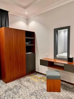 Junior Studio Suite