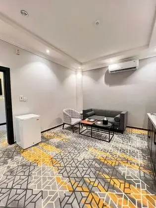 Junior Studio Suite