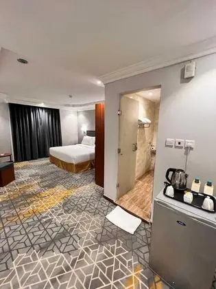 Superior Tek Büyük Yataklı Oda, 1 En Büyük (King) Boy Yatak, Buzdolabı, Şehir Manzaralı