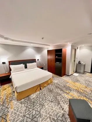 Superior Tek Büyük Yataklı Oda, 1 En Büyük (King) Boy Yatak, Buzdolabı, Şehir Manzaralı