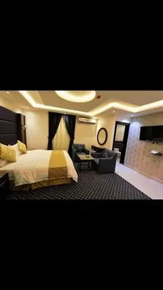Basic Büyük Yataklı Tek Kişilik Oda, Birden Çok Yatak, Engellilere Uygun, Sigara İçilmez