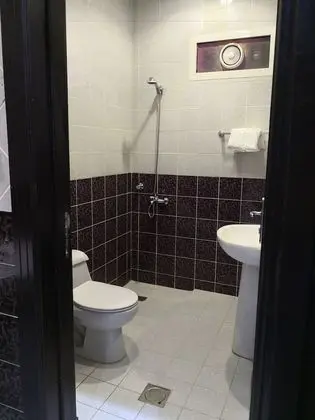 Basic Büyük Yataklı Tek Kişilik Oda, Birden Çok Yatak, Engellilere Uygun, Sigara İçilmez