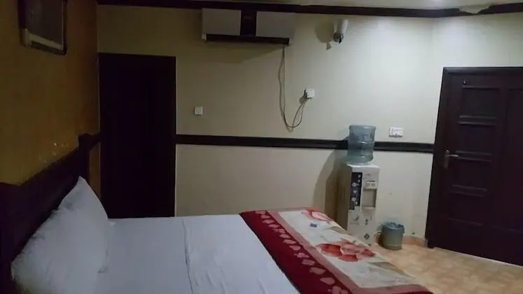 Standard Tek Büyük veya İki Ayrı Yataklı Oda