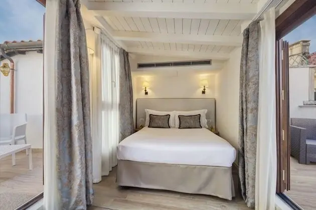 Classic Oda, Ek Bina