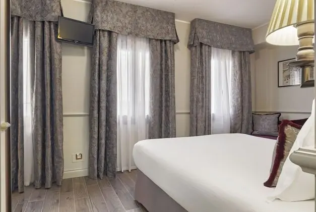 Comfort Tek Büyük Yataklı Oda, Ek Bina