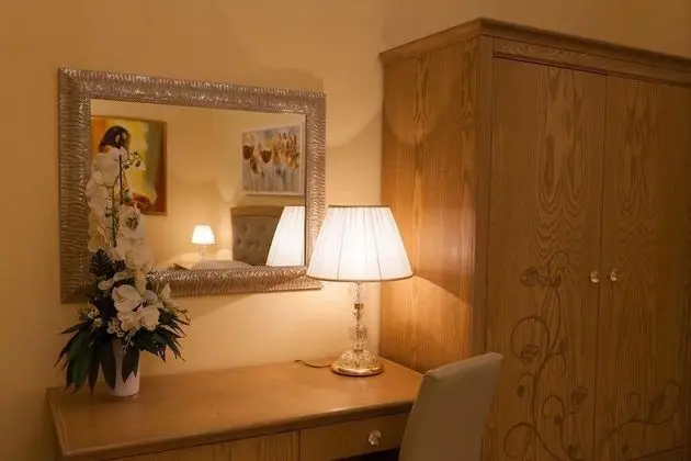 Tek Büyük Yataklı Oda (Naniglio)