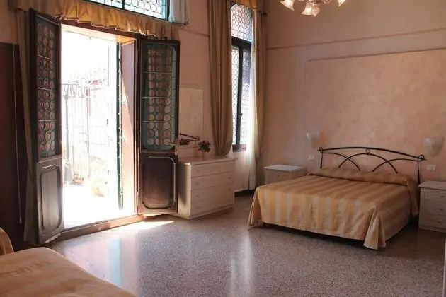 Family Süit, Kanal Manzaralı (Grand Canal)