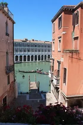 Family Süit, Kanal Manzaralı (Grand Canal)