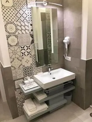 Standard Tek Büyük veya İki Ayrı Yataklı Oda