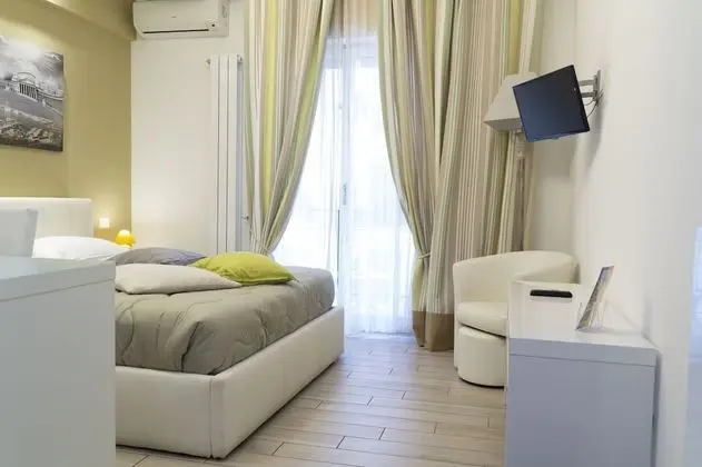 Tek Büyük Yataklı Oda, Balkon