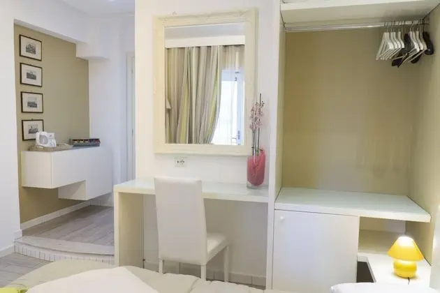 Tek Büyük Yataklı Oda, Balkon