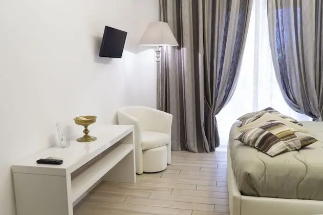 Tek Büyük Yataklı Oda, Balkon