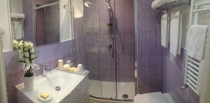 Tek Büyük Yataklı Oda, Balkon