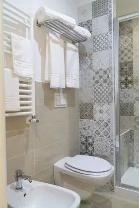 Tek Büyük Yataklı Oda, Balkon