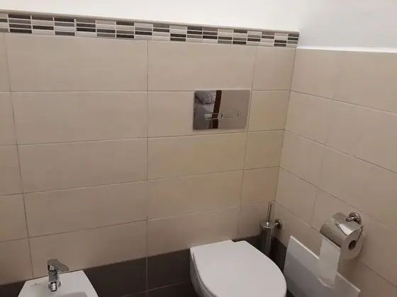 Üç Kişilik Oda
