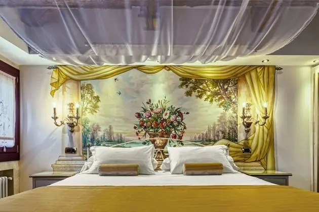 Superior Tek Büyük veya İki Ayrı Yataklı Oda