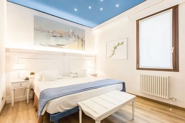 Superior Tek Büyük veya İki Ayrı Yataklı Oda