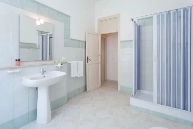 Standard Tek Büyük Yataklı Oda, 1 Büyük (Queen) Boy Yatak, Özel Banyo, Kule