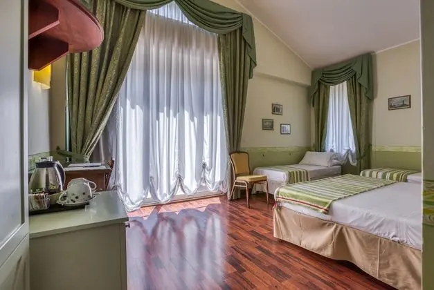 Dört Kişilik Oda