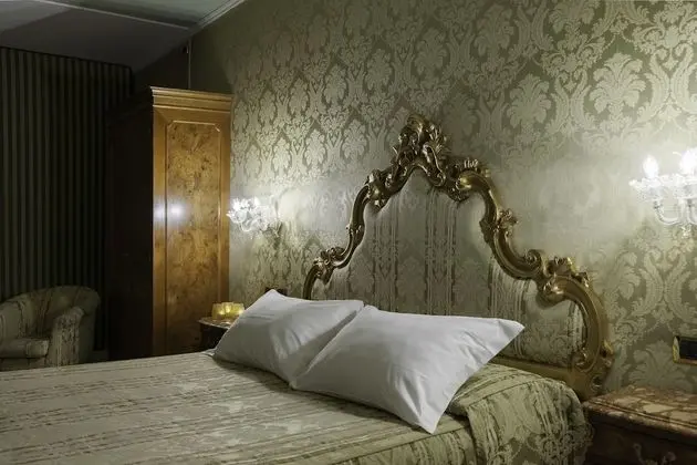 Junior Süit, Kanal Manzaralı (Gran Canal View)