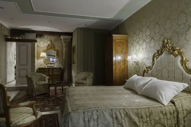 Junior Süit, Kanal Manzaralı (Gran Canal View)