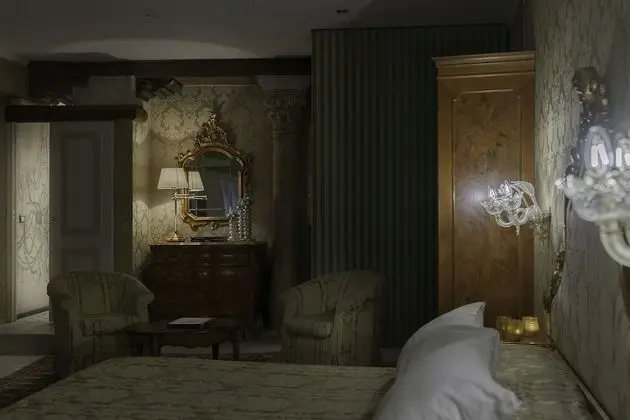 Junior Süit, Kanal Manzaralı (Gran Canal View)