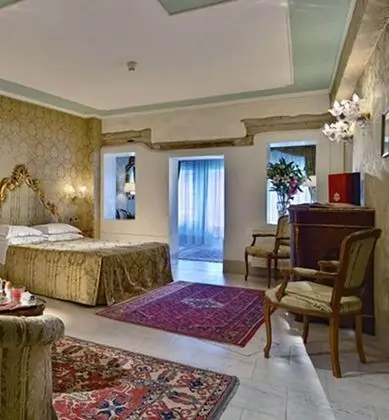 Junior Süit, Kanal Manzaralı (Gran Canal View)