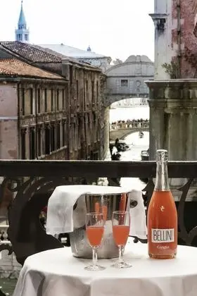 Junior Süit, Kanal Manzaralı