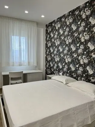 Classic Tek Büyük Yataklı Oda