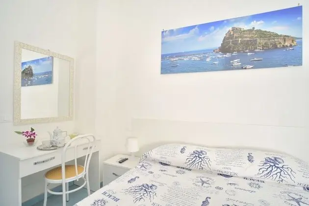 Standard Tek Büyük Yataklı Oda